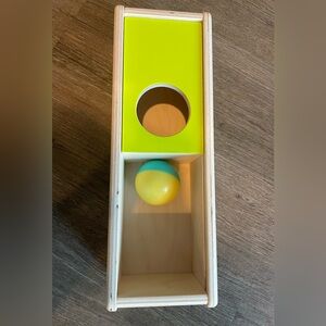 Lovevery Wooden Sliding Top Box With Ball Part Of Thinker Kit Montessori 11-12M